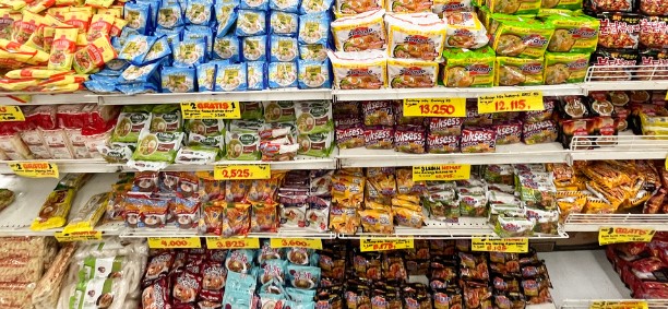 Daya beli masyarakat turun sebagai bukti ekonomi nasional tidak sehat