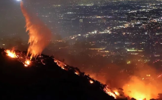 Kerugian Kebakaran Los Angeles Rp2.185 Triliun