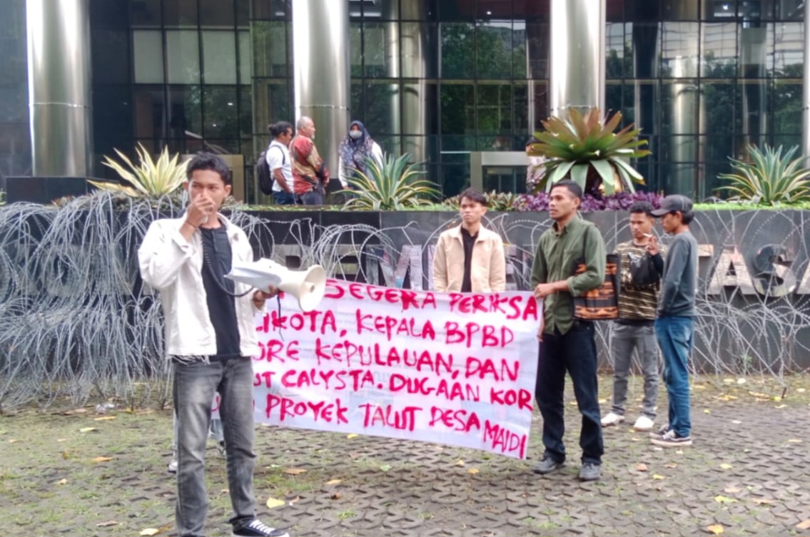 MAHASISWA MALUKU UTARA SAMBANGI KPK, DESAK USUT DUGAAN KORUPSI PROYEK TALUD TIDORE KEPULAUAN