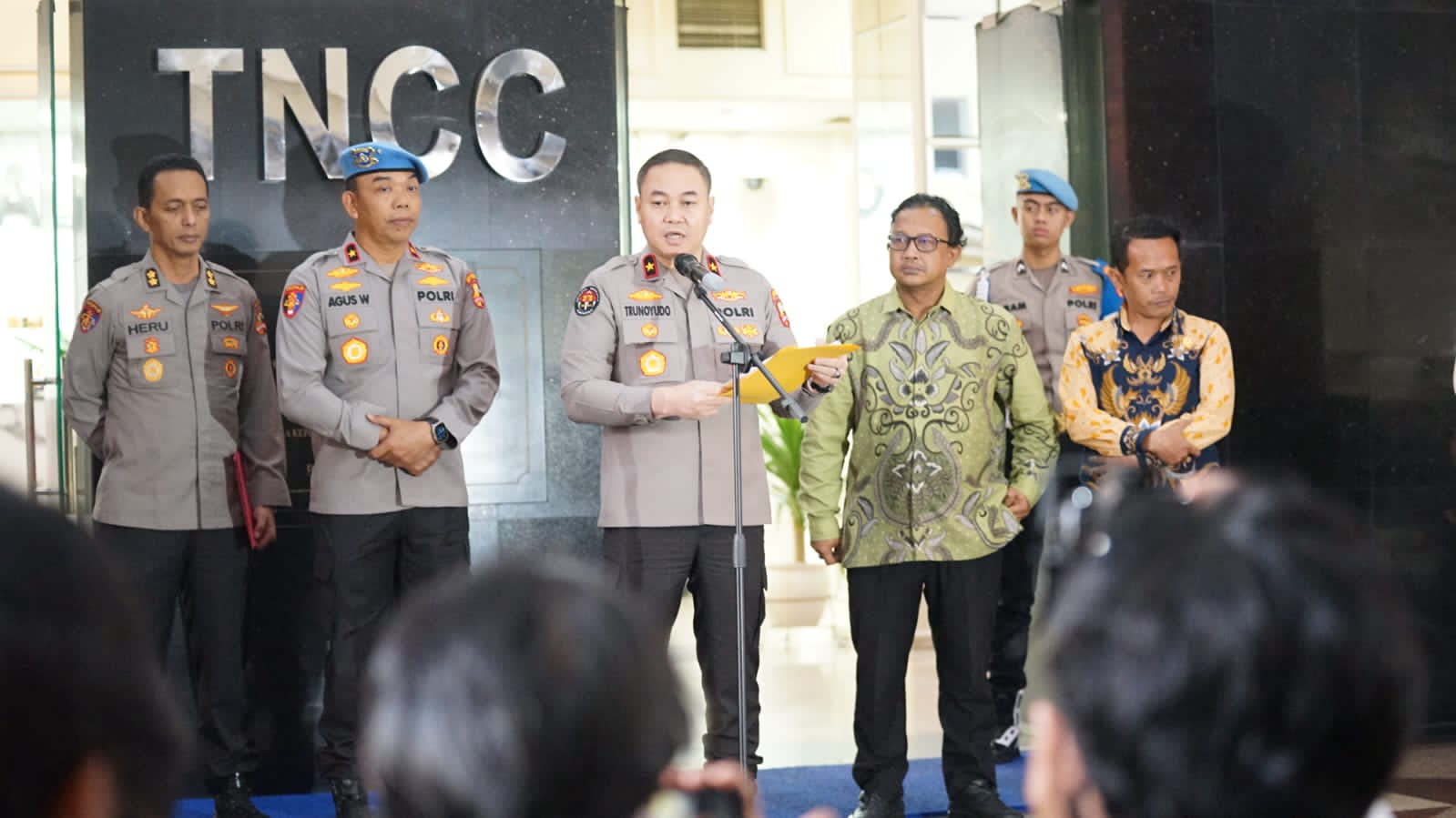 Jaga Integritas, Kapolri Instruksikan Tes Urine Serentak Seluruh Personel Polri di Indonesia