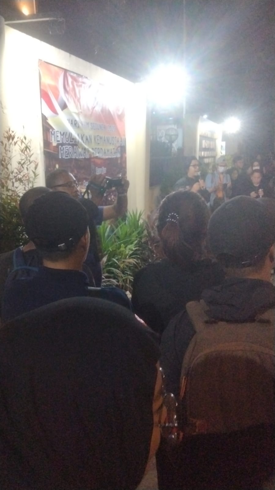 Koalisi Masyarakat Sipil Gelar Doa Bersama untuk Andrie Yunus di Komnas HAM