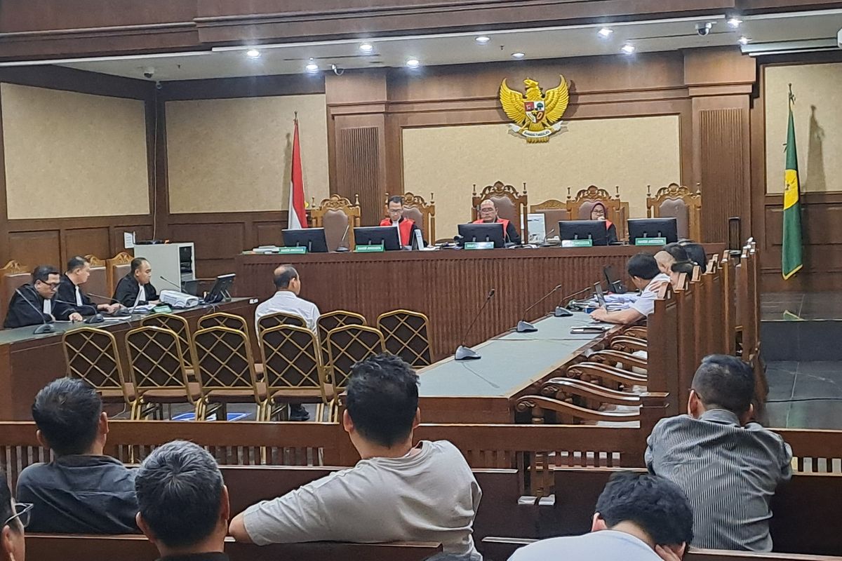 Sidang Tipikor: Bos Blueray Cargo Akui Setor Puluhan Miliar ke Dirjen Bea Cukai dan Pejabat DJBC via Kode BC1-BC3
