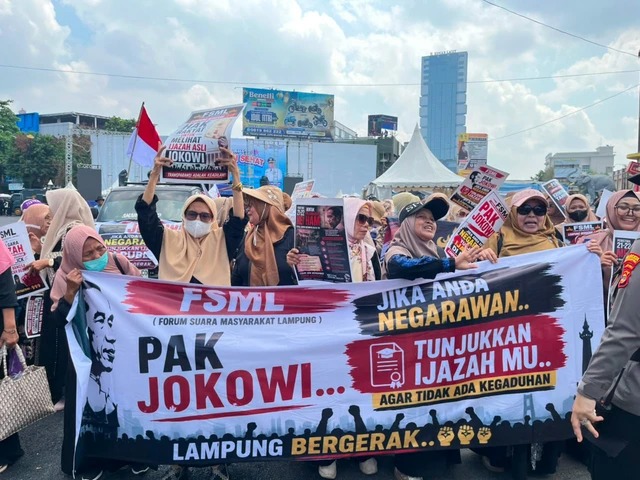 Kedatangan Jokowi di Lampung Diwarnai Unjuk Rasa, Massa Tuntut Transparansi Ijazah dan Soroti Isu HAM
