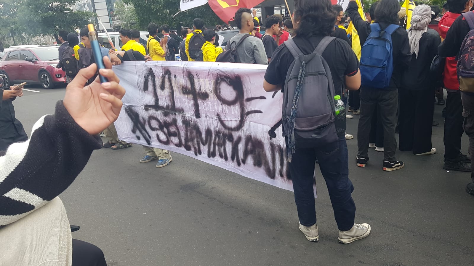 Aksi unjuk rasa masif di Jakarta dan daerah 15 Juni 2026 (foto-foto)