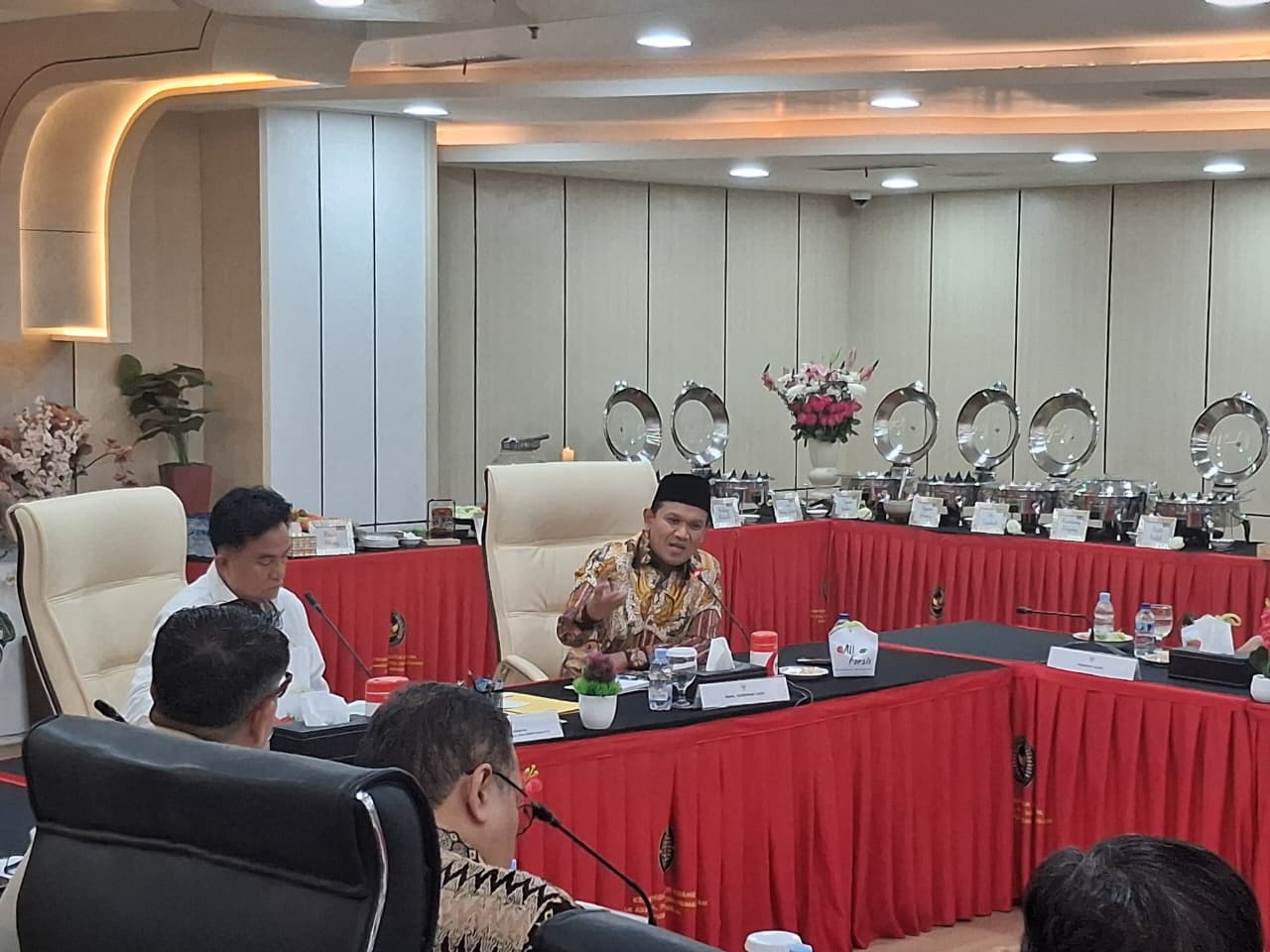 Pemprov Aceh dan Menko Kumham Imipas Bahas Kepastian Hukum Status Wakaf Lapangan Blangpadang